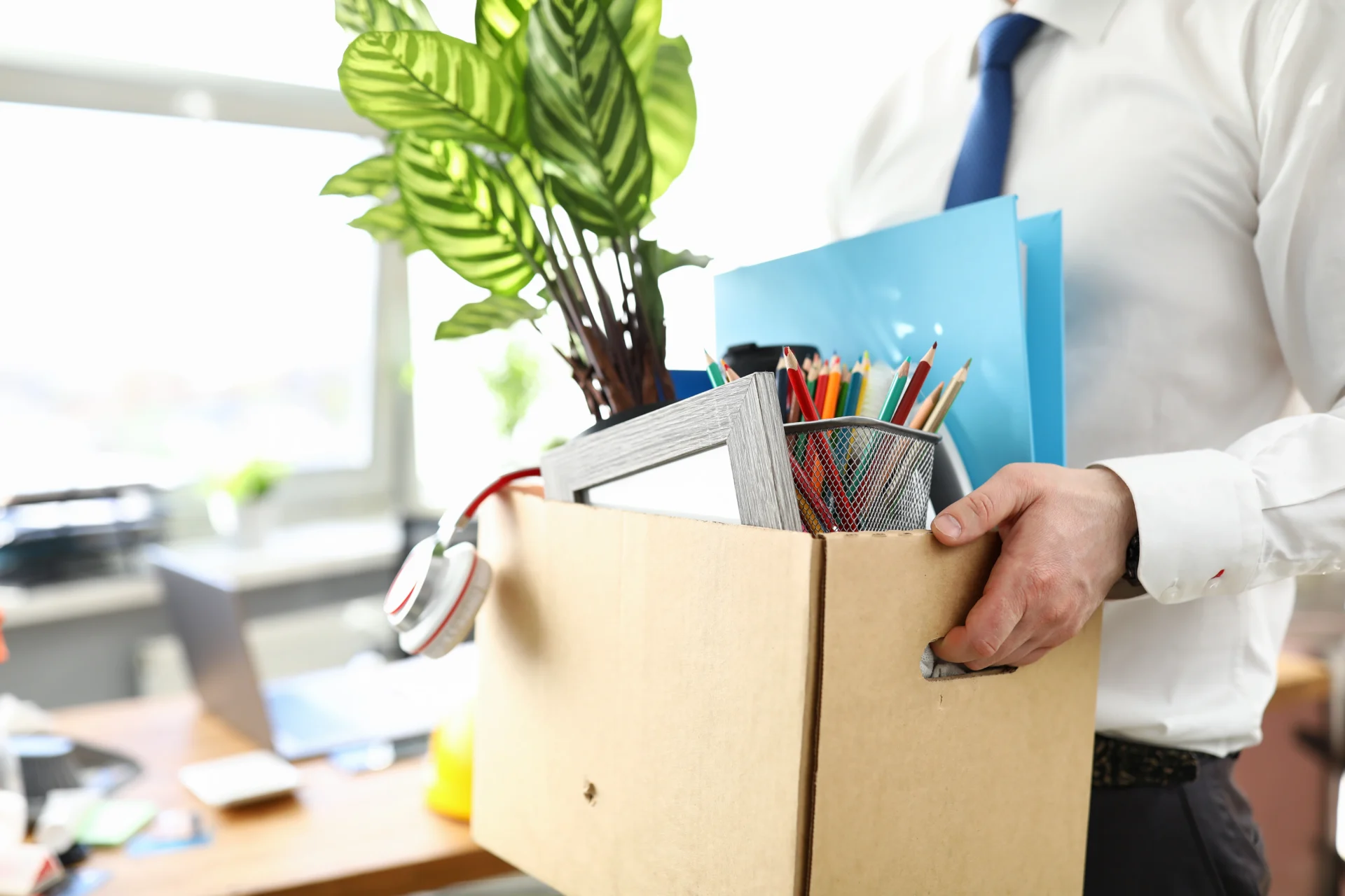 149629493_l moving office cabin